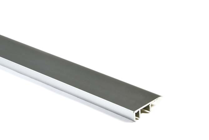 zoom_17773-0-640626c7.jpg TERMINALE - PROFILI DI FINITURA ARGENTO PER PAVIMENTI VEROLEGNO E LAMINATO - immagine 1