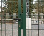 Cancello Medium Pedonale - Con Rete 50x200x5 mm - Telaio 35/40 mm - Dimensione: cm100x100 - Peso 22 Kg - Colore:Verde - immagine 4
