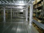 Scaffalatura industriale a ripiani lunghezza 15 metri , altezza 3,50 mt, profondità 60 cm  con 7 ripiani in altezza - immagine 4