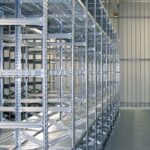 Scaffalatura componibile lunghezza 10,80 metri , altezza 3,00 mt, profondità 50 cm  con 5 ripiani in altezza