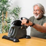 Pedaliera statica per braccia e gambe con tappetino Velora 2100 InnovaGoods - immagine 2