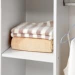 Armadio Guardaroba con Ruote in Legno, bianco, 80x40x128cm - immagine 9