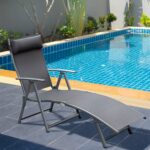 Lettino Sedia a Sdraio da Giardino Pieghevole con Cuscino, Schienale con 7 Reclinazioni, 137x63,5x1,5cm, Grigio - immagine 2