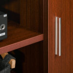 Mobile Porta TV Classico da Soggiorno con 2 ripiani e 2 Armadietti, in MDF e Acciaio Inox, Marrone, 120x39,5x52cm - immagine 7