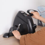Mini Cyclette Portatile per l'Allenamento di Gambe per Braccia con Display LCD TPR, PP, PP, ruota in ghisa 35 x 40 x 31 cm Nero - immagine 2