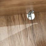 Mobile Colonna Bagno Salvaspazio in Legno con 2 Armadietti e Ripiani, 30x24x170 cm, Rovere e Bianco | Aosom Italy - immagine 8