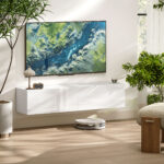 Mobile TV Sospeso per Televisori da 45"-55"-65" con 2 Armadietti e Ante a Ribalta, 140x33x29,8 cm, Bianco - immagine 2