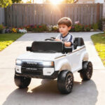 Auto Elettrica per Bambini TOYOTA Land Cruiser 12V con Telecomando, Età 3-6 Anni, Bianco - immagine 2