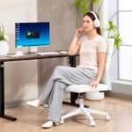 Sedia da Ufficio Ergonomica e Regolabile con Schienale Ricurvo, in Pelle PU e Acciaio, 58x53x97-107 cm, Bianco - immagine 9